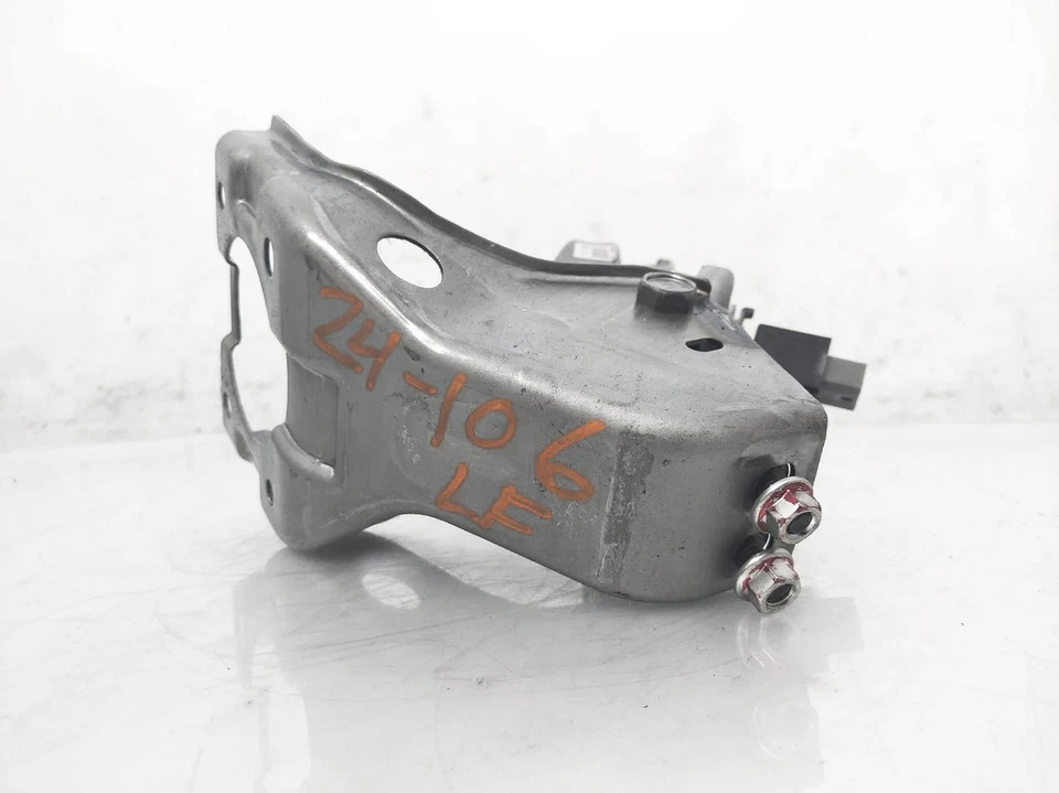 2016 Hyundai Veloster Base 1.6L At Brake Pedal With Bracket Assembly 32800-2V410 - Image 3 of 4