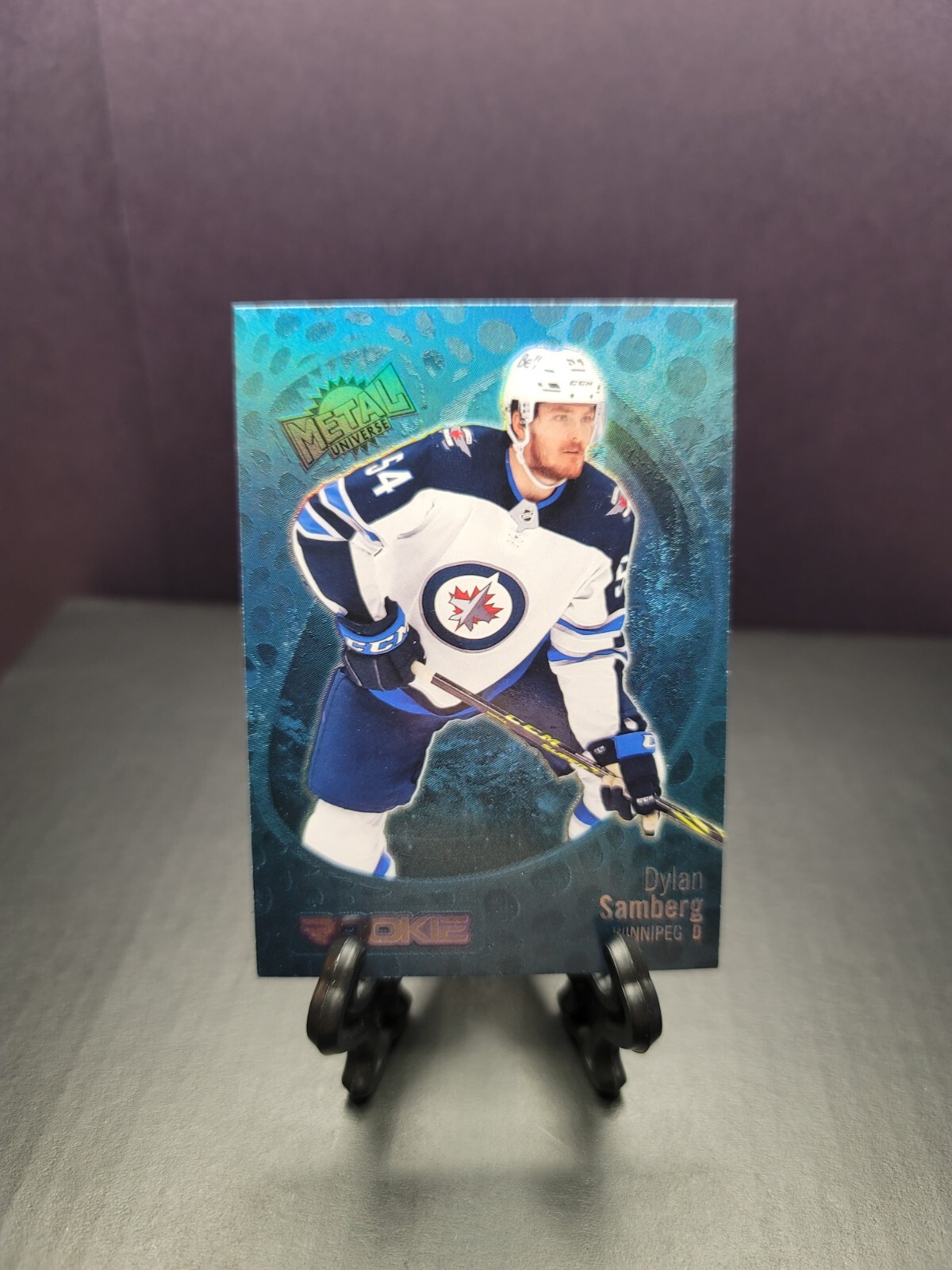 2022-23 UD SkyBox Metal Universe Blue Spectrum Rookie Dylan Samberg #175- Jets