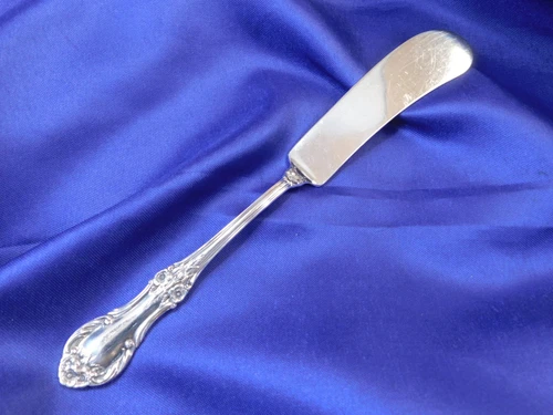 INTERNATIONAL WILD ROSE STERLING SILVER MASTER BUTTER KNIFE - GOOD CONDITION