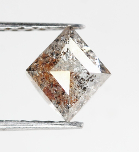 0.61CT 6.15.1MM Sel et povre Damant Pore Forme Facettée Damant