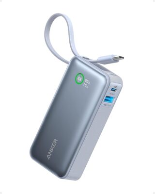 Anker Nano Powerbank 10.000mAh PD 30W eingebautem USB-C Kabel mit iPhone 15 Blau