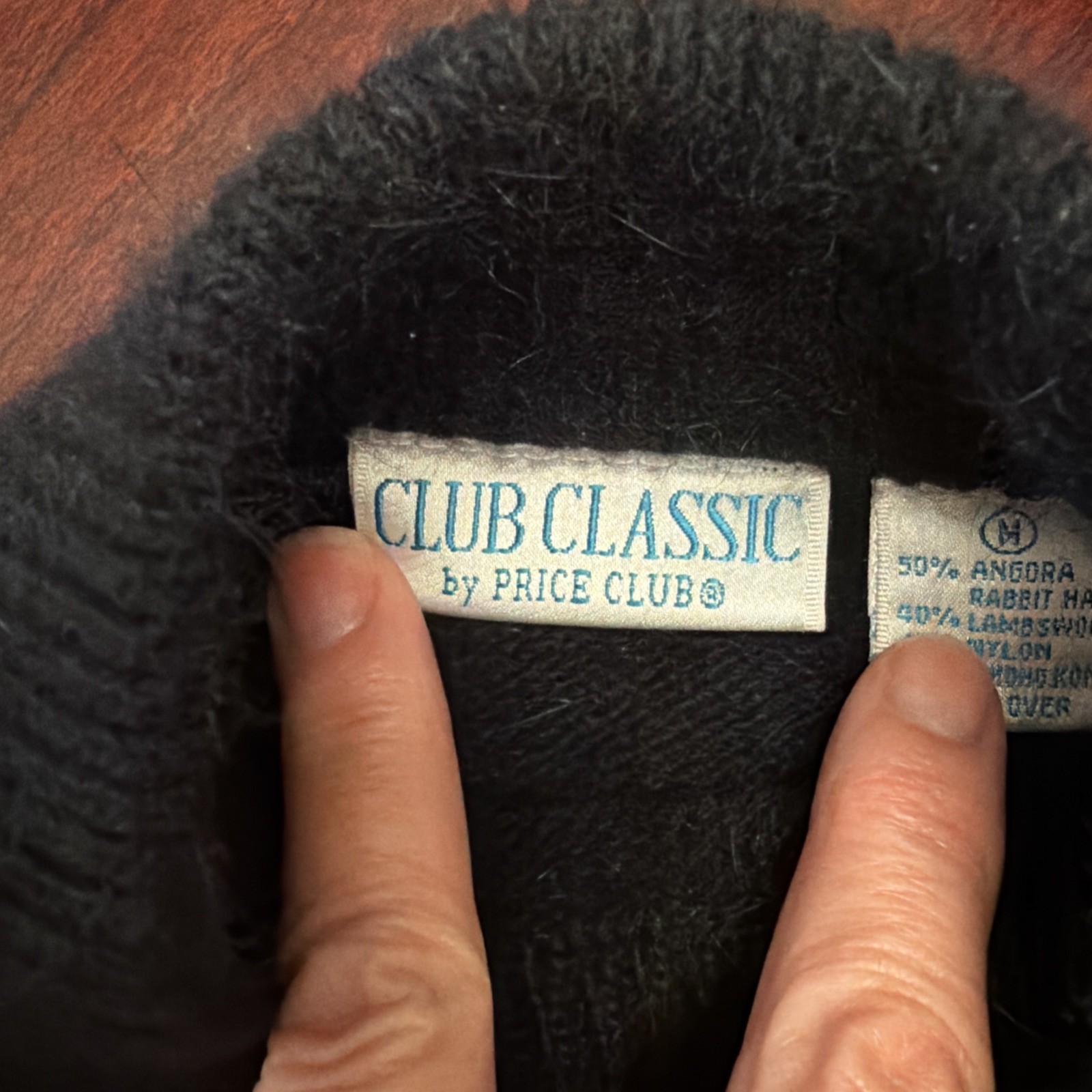 Club Classic Price Club Women’s Black Lambswool Angora Blend Sweater Sz M Padded