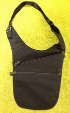 NWOT Black Belt Bag Waist Pack Waterproof Multi-Pocket Belt Bag Running, Travel