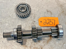 Kubota L2900 Tractor Transmission Gear Shaft Ta040-22100