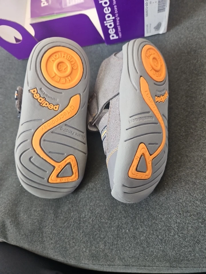 Zapatos para niños pequeños Pediped Grip N Go Dani gris Gustan/naranja, talla US 7, EU 23 Foto 2 de 3