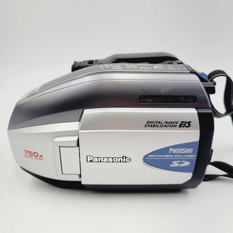 Panasonic PV-L452D VHS-C Palmcorder - No Battery - UNTESTED - FOR PARTS - Image 3 of 4