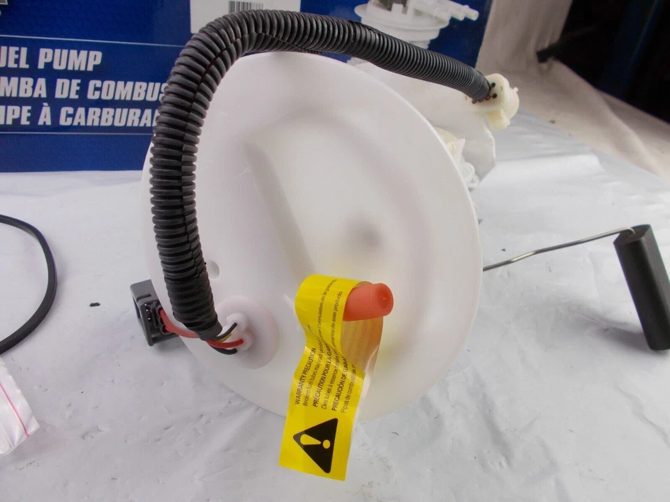 Conjunto de módulo de bomba de combustible - FLEX CARQUEST M2496122 se adapta; Ford Explorer 2002-2003 Foto 2 de 4