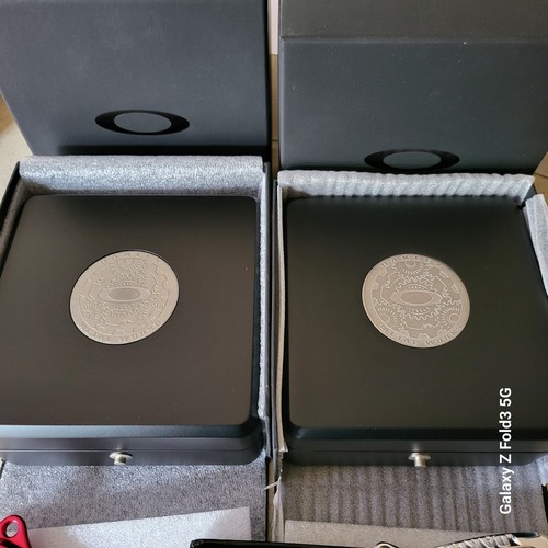 Oakley Carabiner Collection 2 Limited Edition Gold and Black Red Silver 5 total - Picture 17 of 19