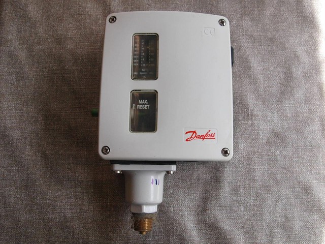 Danfoss Rt116 Pressure Control Switch 1-10 Bar Range 017-520366 for ...