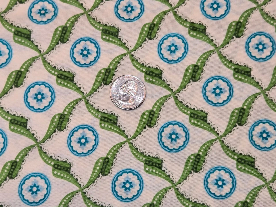 ISABELLE, синий цветочный медальон, Анна Гриффин Windham хлопчатобумажная ткань FAT QUARTER - Изображение 4 из 4