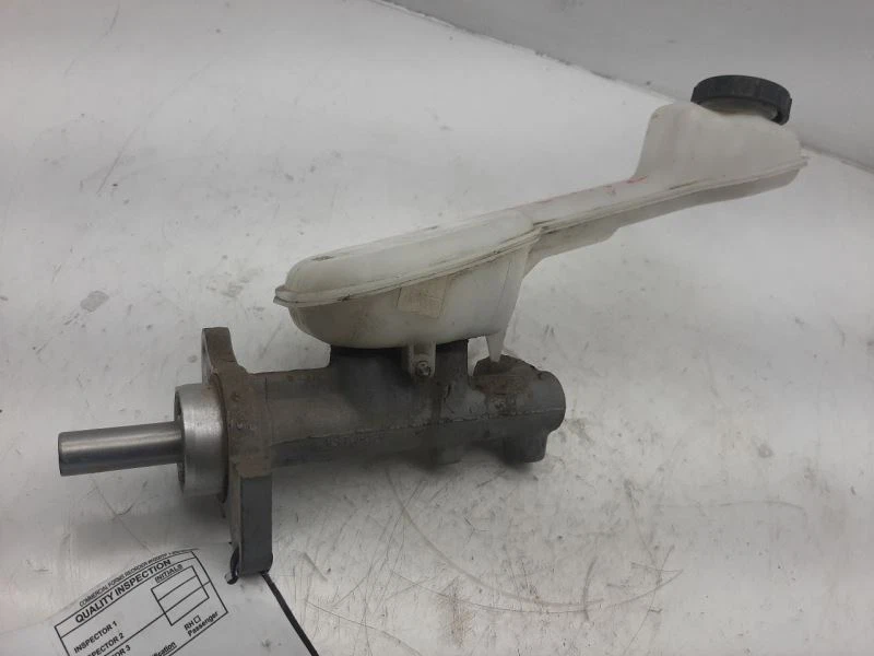 Cilindro maestro de freno 11 12 13 14 15 LINCOLN MKX CT4Z2140A  Foto 2 de 4