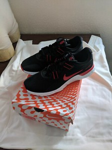 nike training renew retaliation trainers