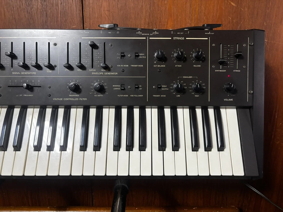 Korg Delta DL-50 Analog semi-poly synth/string keyboard - Image 4 of 4
