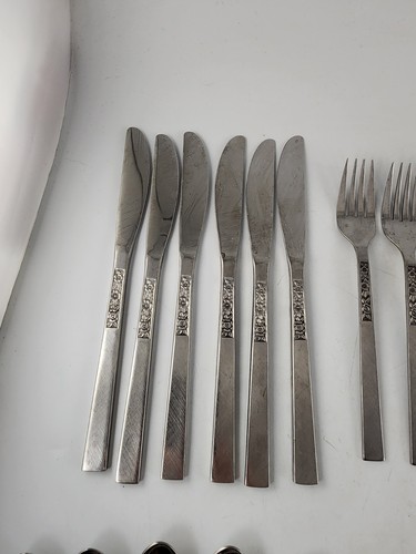 Stanley Roberts Dorette Stainless Flatware 30 Pcs Mid Century 6 Place Settings - Picture 2 of 13