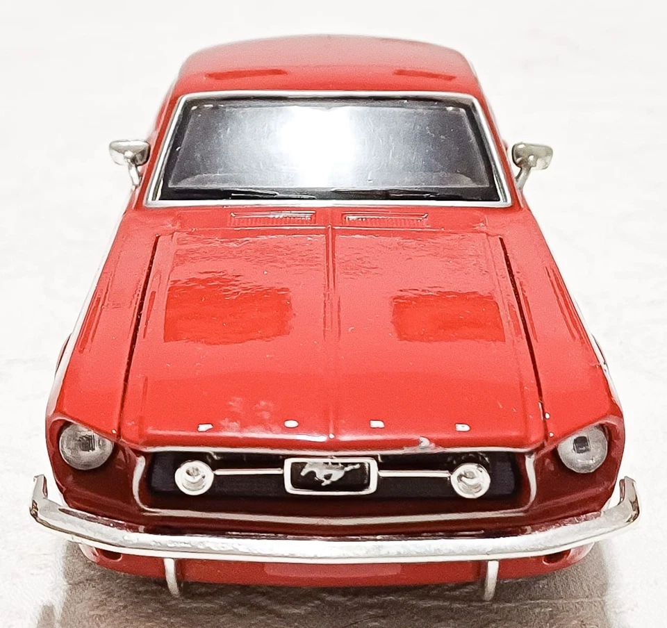 Maisto Ford Mustang GT (1967) Scala 1/24. Very good condition, 4 aperture - Immagine 3 di 4