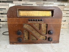 VINTAGE  PHILCO  TUBE  RADIO   ---   MODEL  40-145