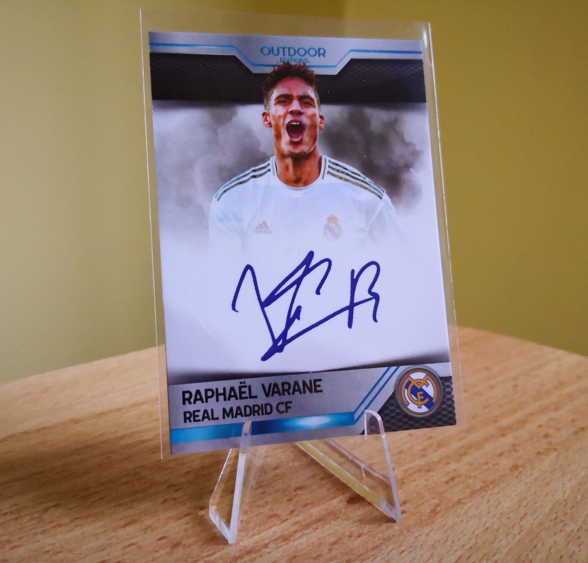 2020 Raphael VARANE SIGNATURE card (auto prnt) TECHNIQUE 2020 Raphael VARANE SIGNATURE card (auto prnt) TECHNIQUE