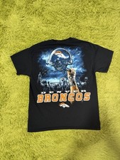 Vintage Denver Broncos NFL Graphic T-shirt Size Large Rare!!!!