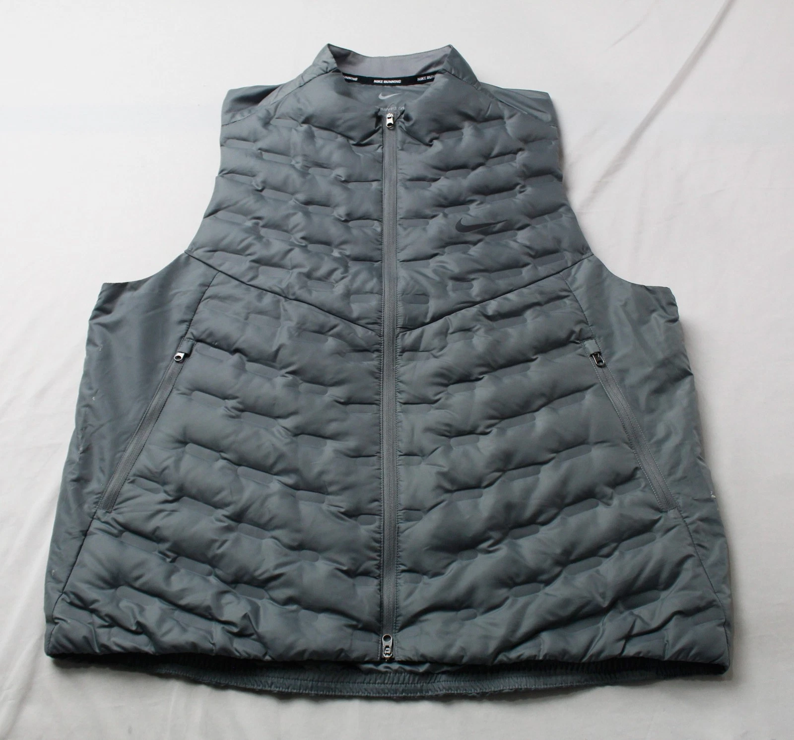 Nike Men's Therma-FIT ADV Repel AeroLoft Down Running Vest AP2 Smoke Grey Large