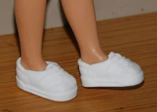 BARBIE LITTLE SISTER KELLY WHITE LACED SNEAKERS SHOES FITS TOMMY CHELSEA DOLL