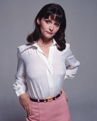 MARGOT KIDDER ON THE SET OF SUPERMAN - 8X10 PUBLICITY PHOTO