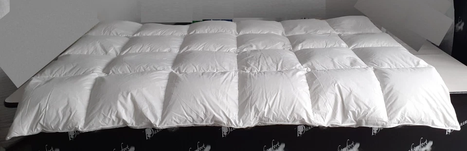 Down comforters 155x220 with bridge. duvet new. From Manufacturer - Image 2 of 4