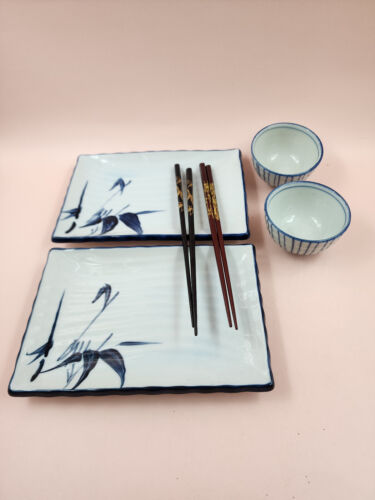 2 set piatti sushi vintage giapponesi ceramica bianca e blu bacchette sake/tazze da tè - Foto 2 di 12