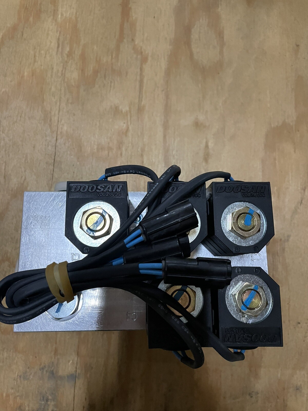 New Doosan Valve Solenoid K06A27-014, K1012576 | eBay