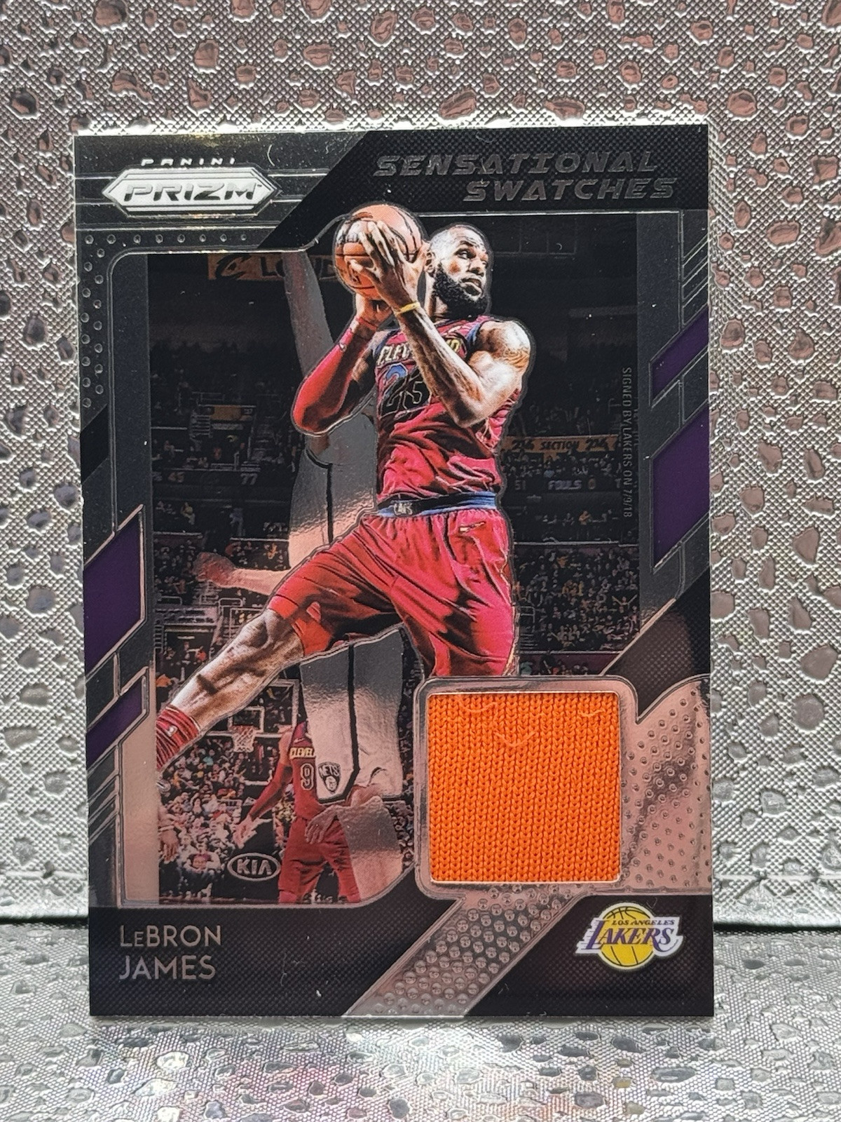 LEBRON JAMES 2018-19 PRIZM SENSATIONAL SWATCHES GAME WORN ORANGE CLEVELAND PATCH