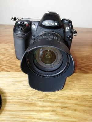 極上品 FUJIFILM Finepix S5 PRO r80118 FUJIFILM FinePix S5Pro Digital Camera Body with Lens Excellent