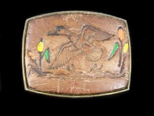 SF07125 VINTAGE 1970s DUCK FLYING OVER POND LEATHER ART BELT BUCKLE