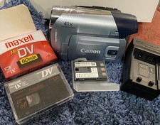Canon ZR900A Mini Dv Digital Video Camcorder w Battery Charger