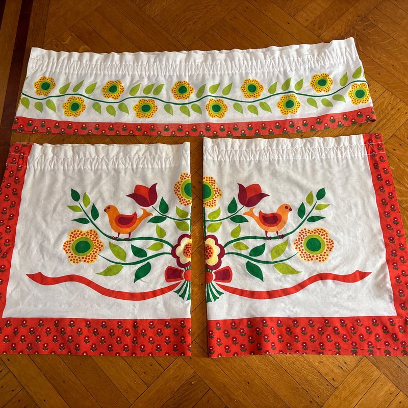 Groovy SEARS Bird & Flowers 2 Curtain + 1 Valance Kitchen Set Rod Pocket 1970s