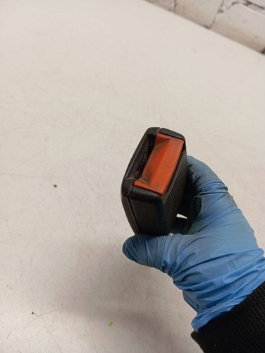 Volkswagen Transporter - Caravelle T4 1998 Gurtschloss hinten 701857877F