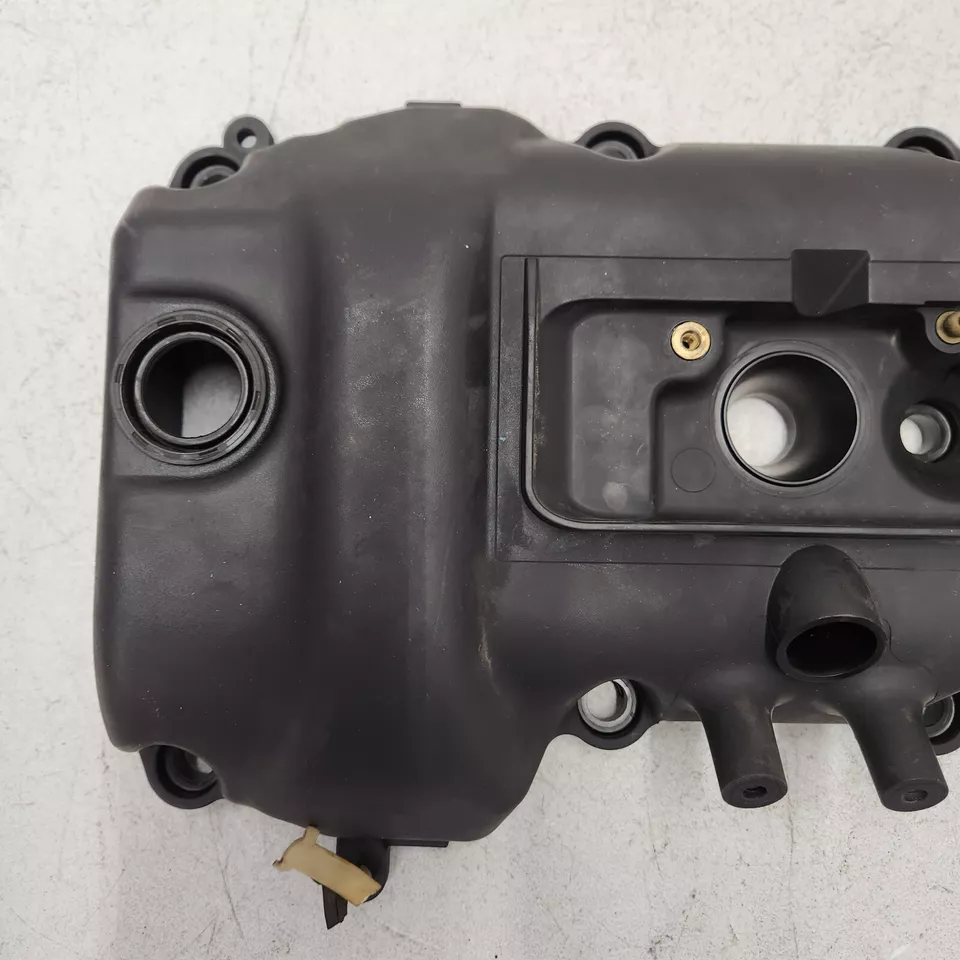 05-08 Land Rover Range Rover HSE 4,4 L pasajero derecho motor cubierta OEM Foto 3 de 4