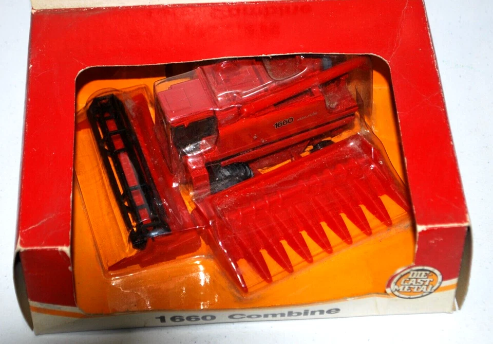 Estuche IH vintage 1988 1/64 ERTL 1600 combinado con ambos cabezales nuevo sellado de fábrica Foto 2 de 4