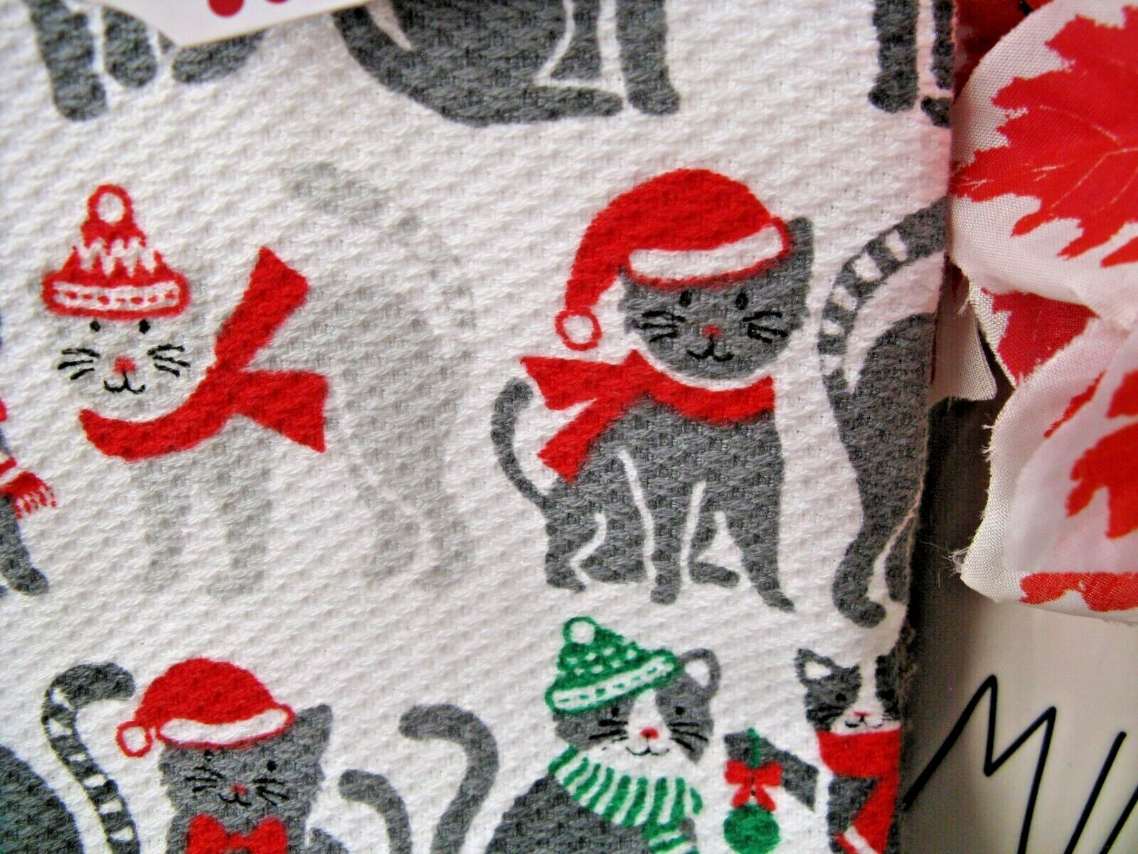 New CASABA Christmas Winter Holiday Kitty Cat Kitchen Hand Towels Set