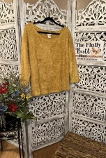 Women’s Mustard Fuzzy Sweater Large