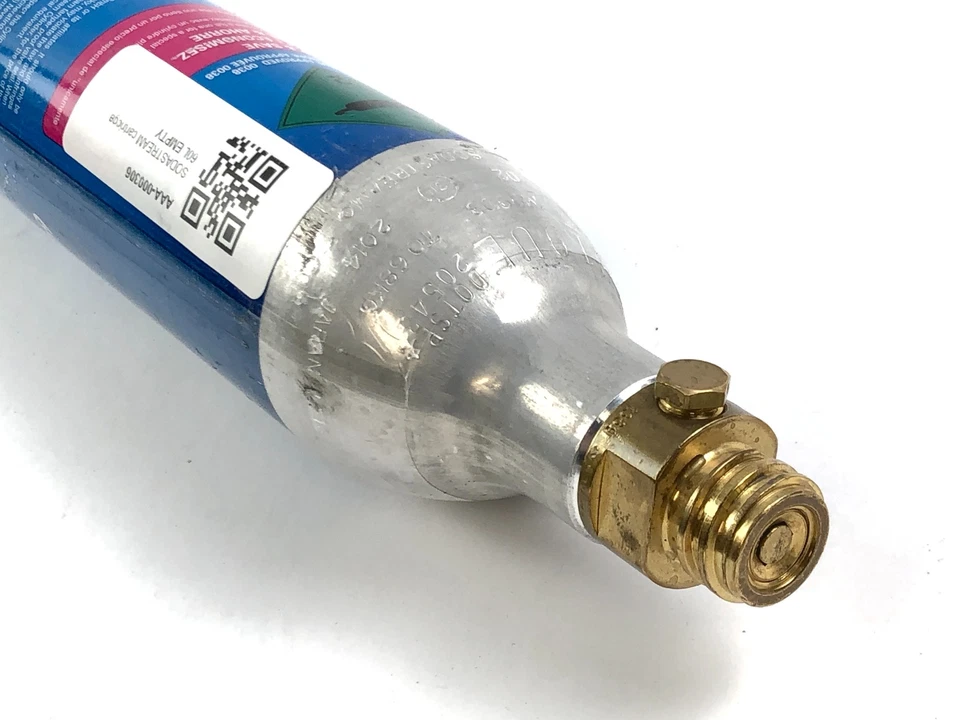 SodaStream Screw CO2 Cylinder Replacement Canisters Empty 60L 5-Pack - Image 3 of 4