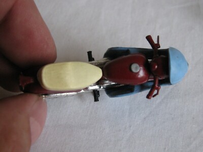 ミニカー BRITAINS MOTORCYCLE Speed Twin Rider Vintage Britains Red Triumph Speed Twin 500 Motorcycle w