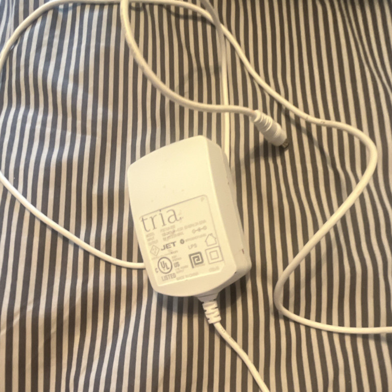 Tria 5V AC/DC Adapter White 2-Prong Wall Plug to Barrel Connector UL Listed