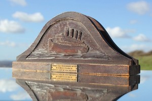CUNARD LINE RMS MAURETANIA C-1935 DESK LETTER RACK FROM SHIPS OWN TEAK TIMBERS