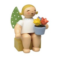 Wendt & Kühn Kalenderfigur 2027 Engel Mit Blumentopf 2027Figur