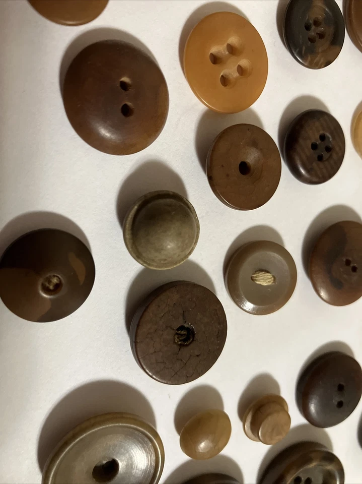 Antique VTG Brown Tan Tortoise Mixture Of Assorted Awesome 49 Buttons Lot 2 - Image 3 of 4