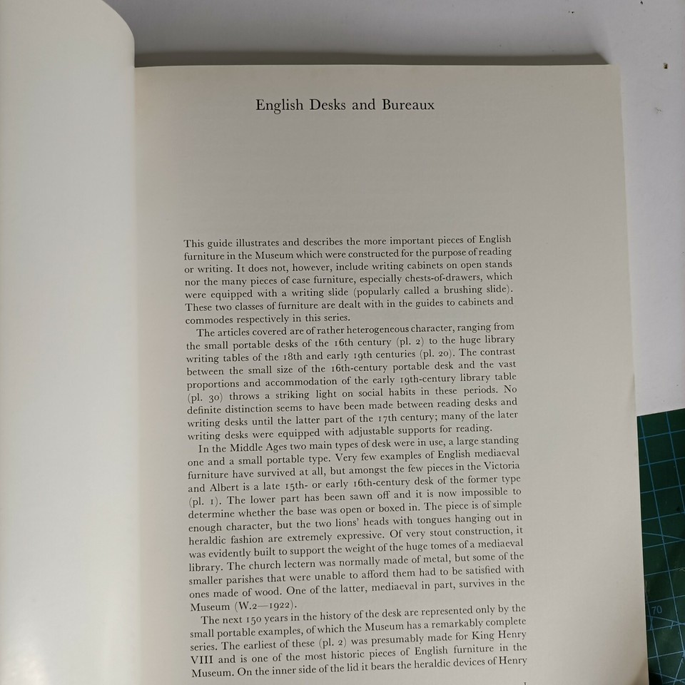 English Desks & Bureaux Victoria & Albert Museum Guide Vintage Antique