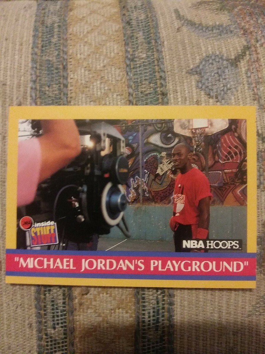 1990 NBA Hoops Card 382 Michael Jordan Behind The Scenes