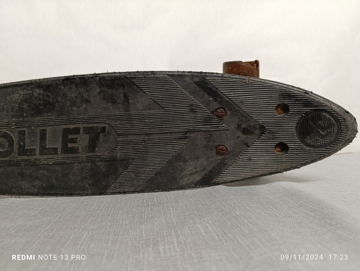 Skateboard Vintage Rollet Années 80 - Bleu, Fabriqué En France - Très Bon état