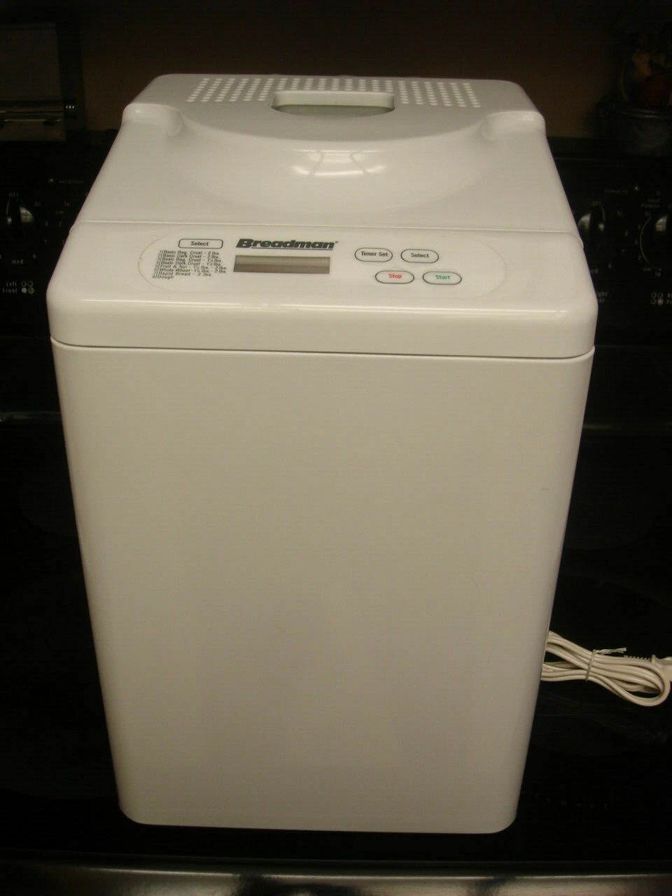 Breadman Bread Maker Machine Model TR-442, 8 Programs 3 Loaf Sizes + Yeast
Opens in a new window or