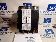 NEW GE Lighting Contactor Mechanically Held 30 amp 3P CR160MC3182A