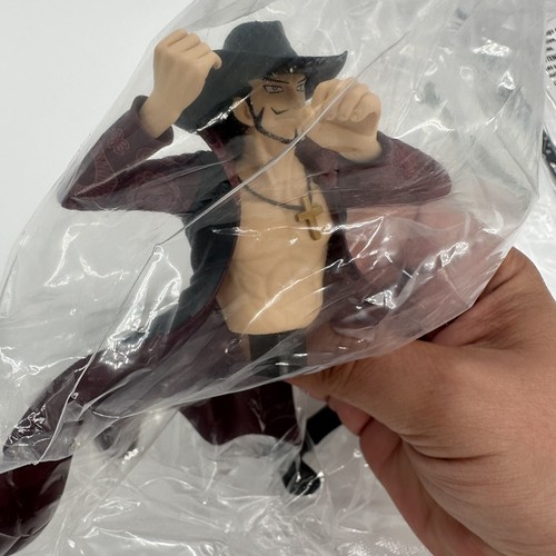 One Piece Dracule Mihawk Dramatic Showcase Banpresto Figur 6" Neu Box beschädigt - Bild 9 von 13